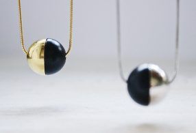 Fauna_y_Flora_Colgante_Tao Colgante Tao símbolo del ying y el yang taoístas de Fauna y Flora joyería inspirada en la Naturaleza