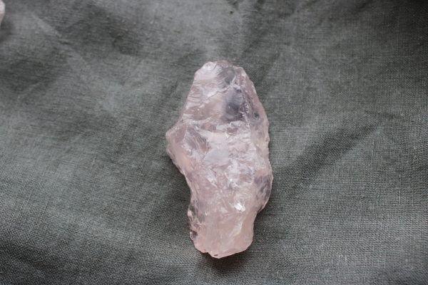 Cuarzo rosa piedra del amor Fauna y Flora Selected Crystals