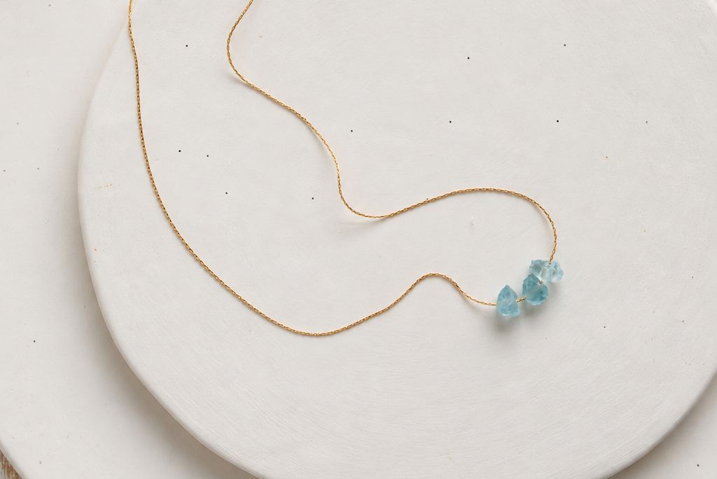 Collar Aguamarina Tosca de Fauna y Flora