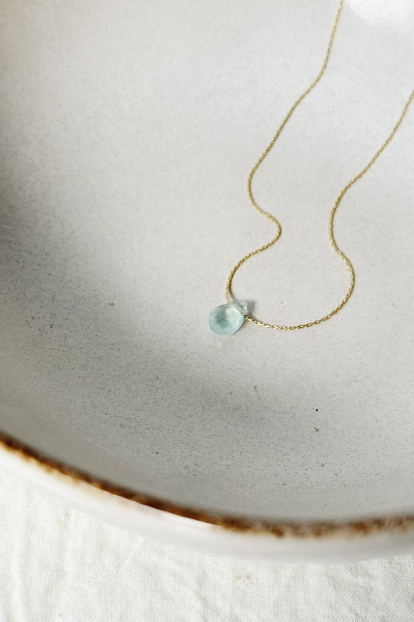 Collar gota azul aguamarina Esencia Fauna y Flora