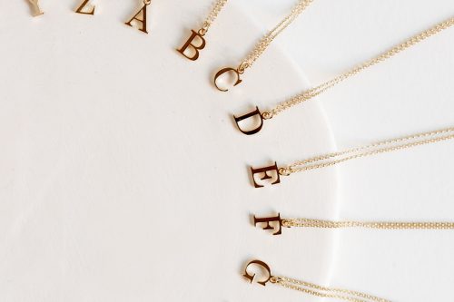 Colgante inicial oro y plata personalizado Fauna y Flora