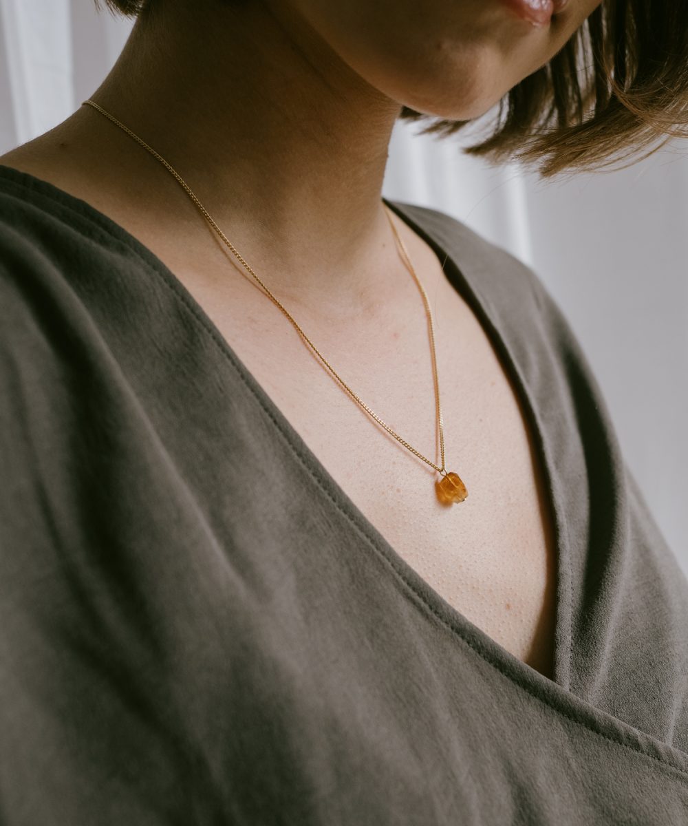 Talisman de piedras de nacimiento colgantes Fauna y Flora