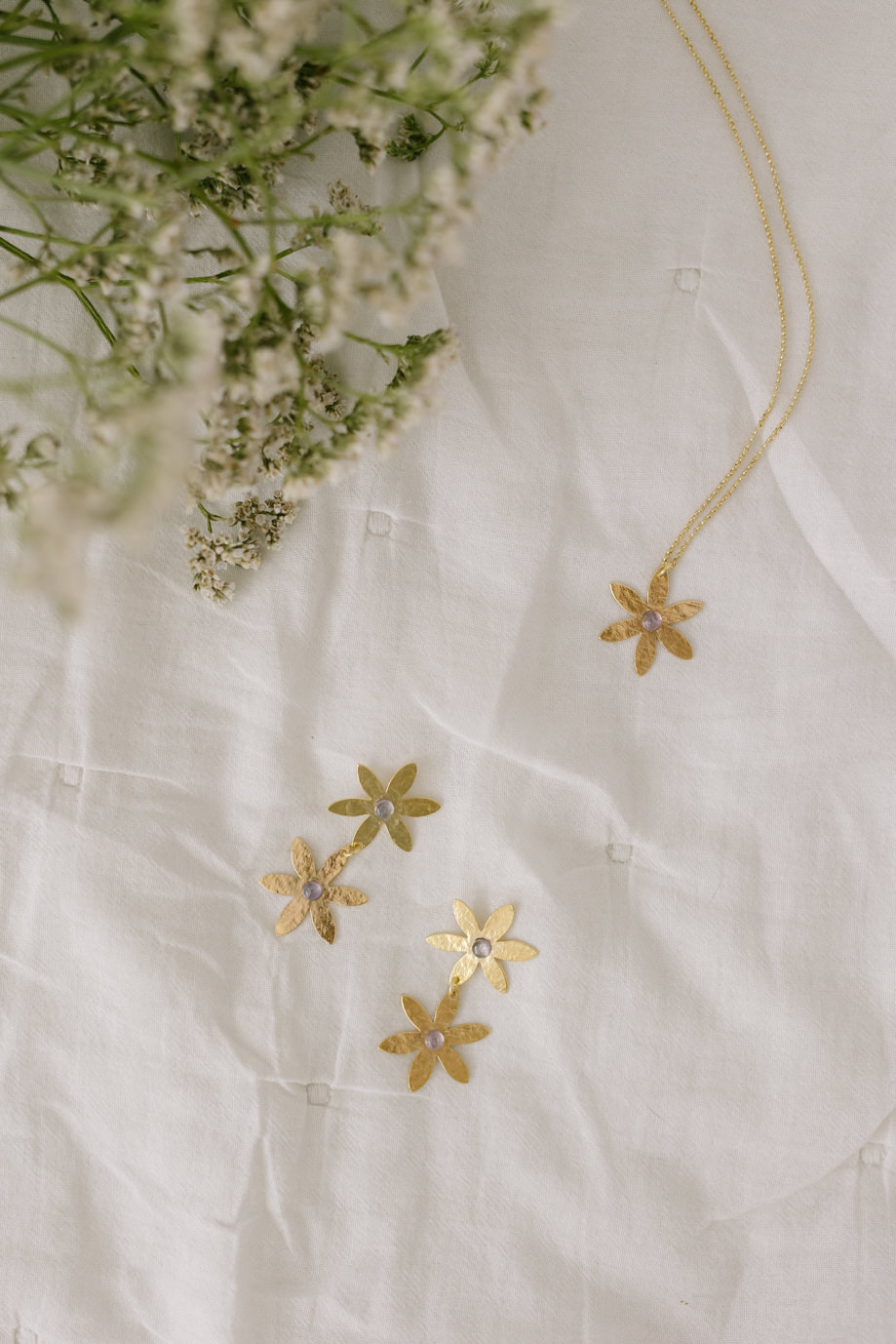 Conjunto joyas flores Lily y Roseta de Fauna y Flora Conjunto joyas flores Lily y Roseta de Fauna y Flora