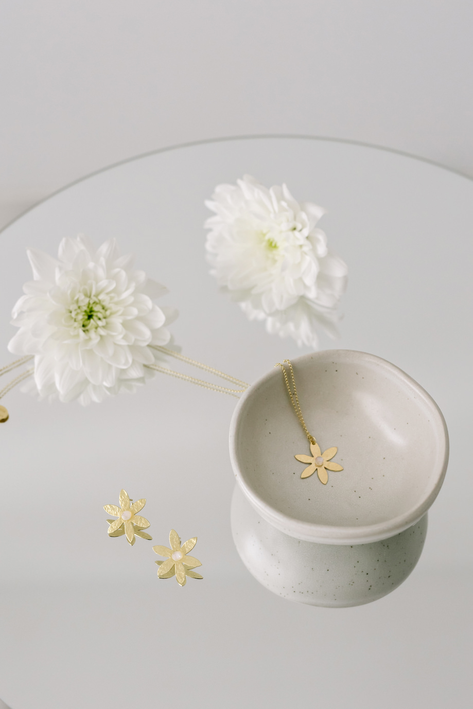 Joyas artesanales Pendientes y collar flor Roseta Fauna y Flora Joyas artesanales Pendientes y collar flor Roseta Fauna y Flora